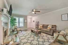 Atlanta Home with Fireplace Less Than 7 Mi to Downtown!